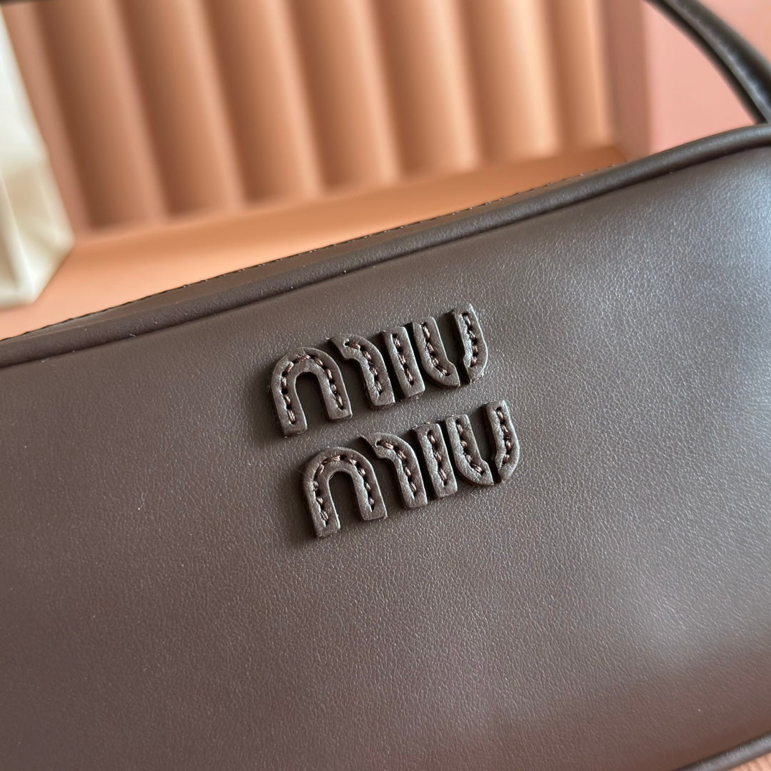 MIUMIU 26S POUCH BAG 20 IN DARK BROWN CALFSKIN GOLD HARDWARE