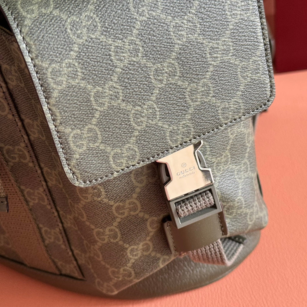 GUCCI 25S BACKPACK 46 CM IN MOSS GREEN CALFSKIN WITH SILVER HARDWARE