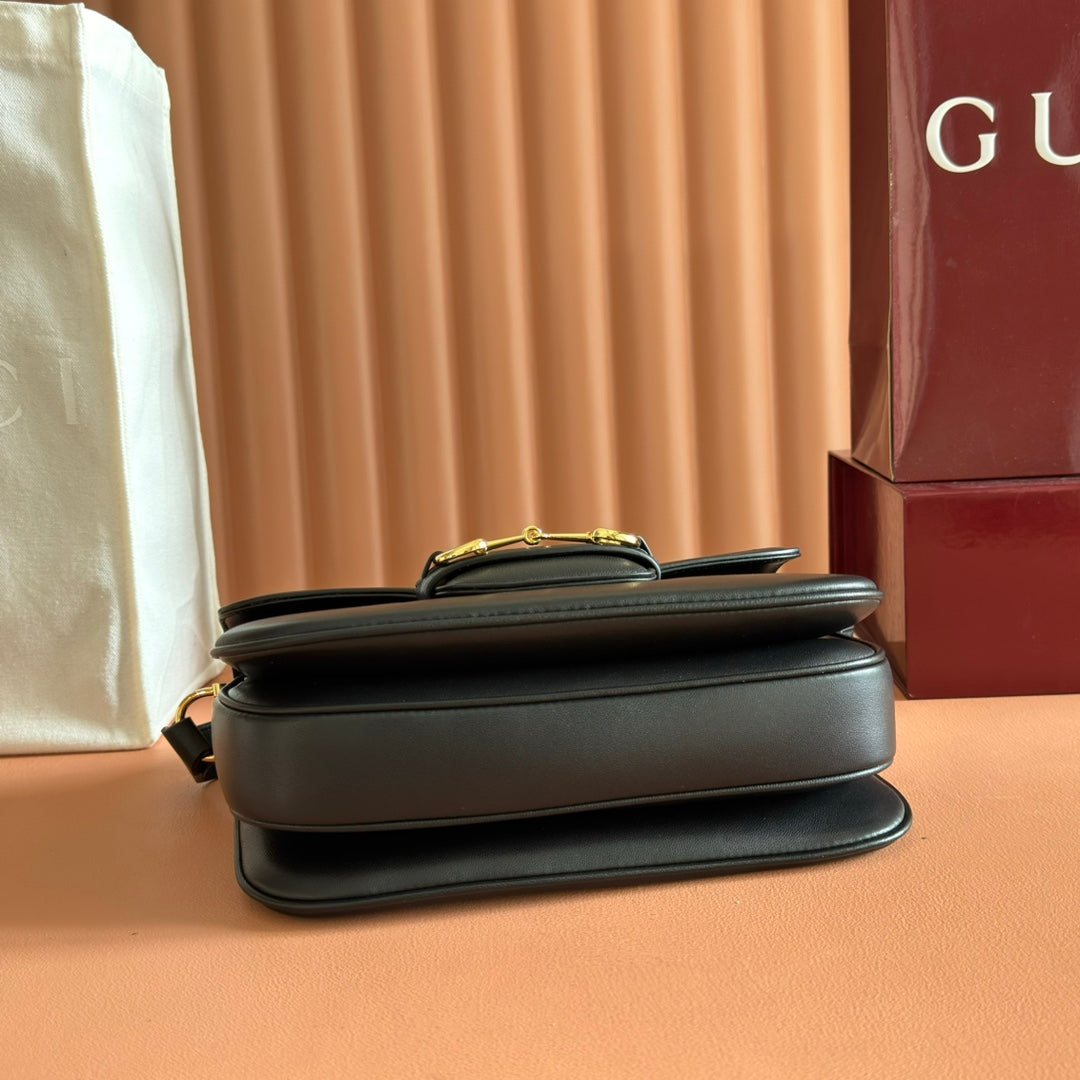 GUCCI 25S HORSEBIT 1955 MINI BAG 26 CM IN BLACK CALFSKIN WITH GOLD HARDWARE