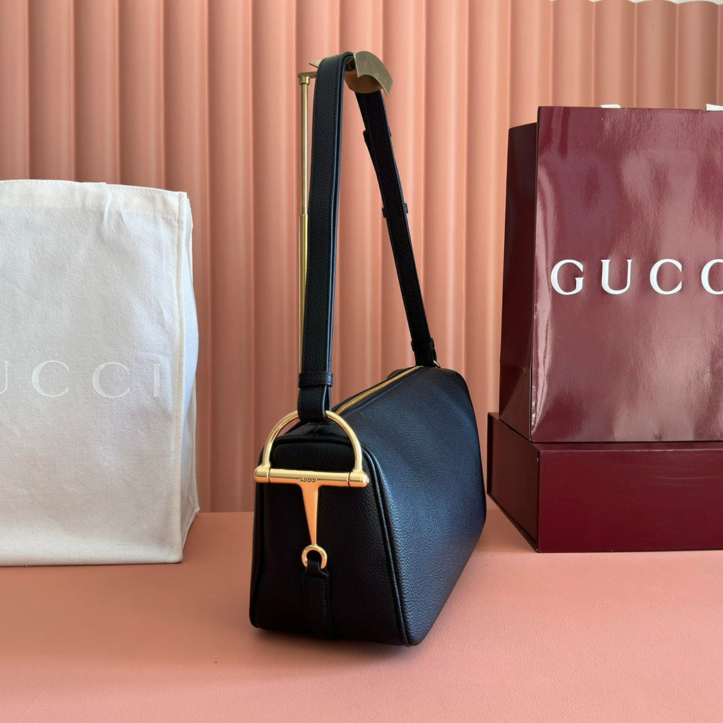 GUCCI 26S SHOULDER BAG 31 IN BLACK CALFSKIN