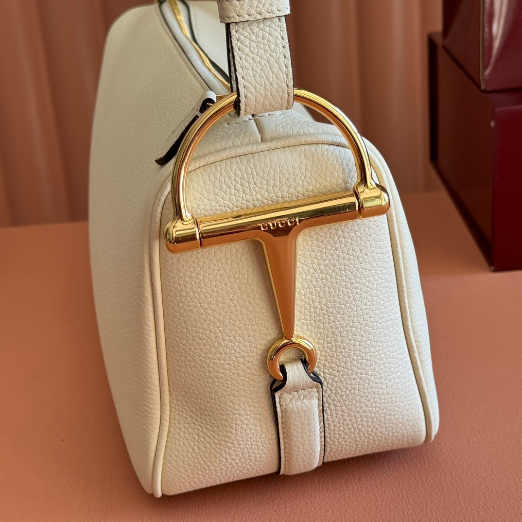 GUCCI 26S SHOULDER BAG 31 IN CREAM WHITE CALFSKIN