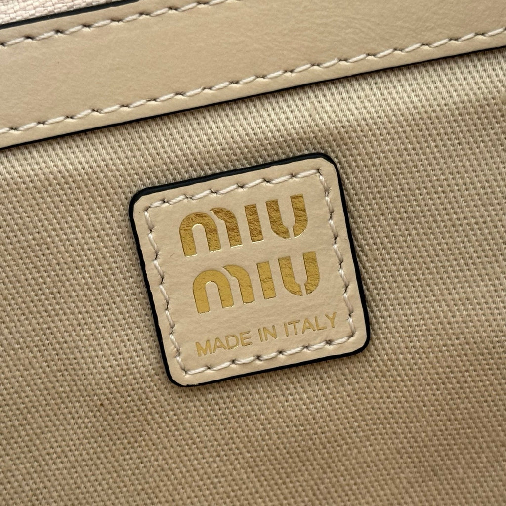 MIUMIU 26S IVY 40 TOTE IN BEIGE PATENT CALFSKIN