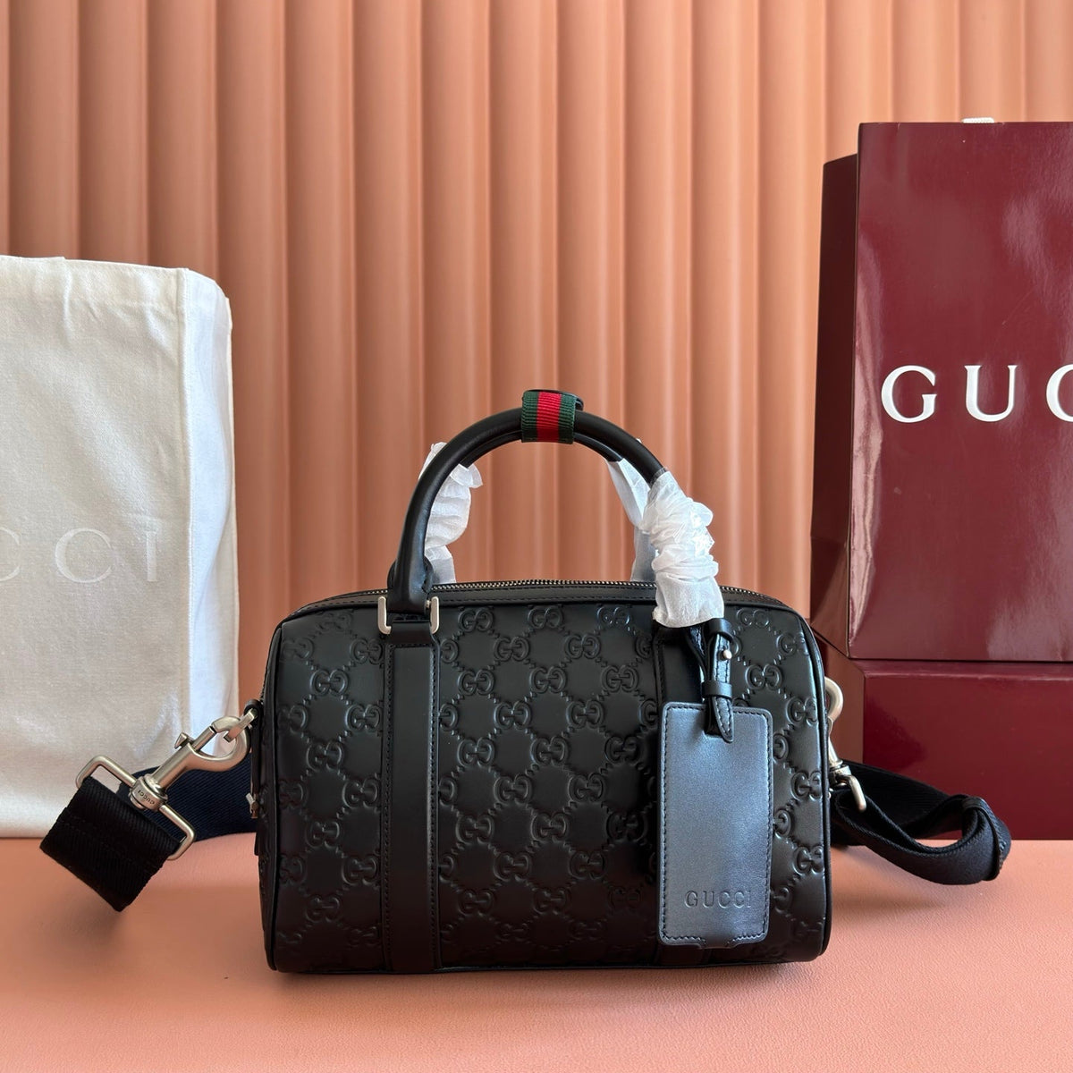 GUCCI 26S EMBLEM DUFFLE BAG 25 IN BLACK EMBOSSED CALFSKIN
