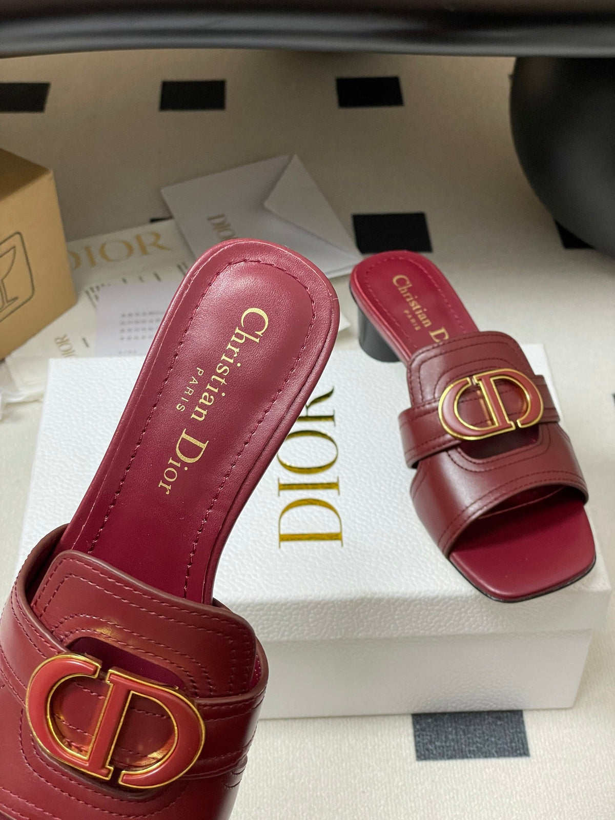 DIOR HIGH HEEL CLASSIC MONTAIGNE 40 MM 25S IN DARK RED LAMBSKIN WITH CD LOGO