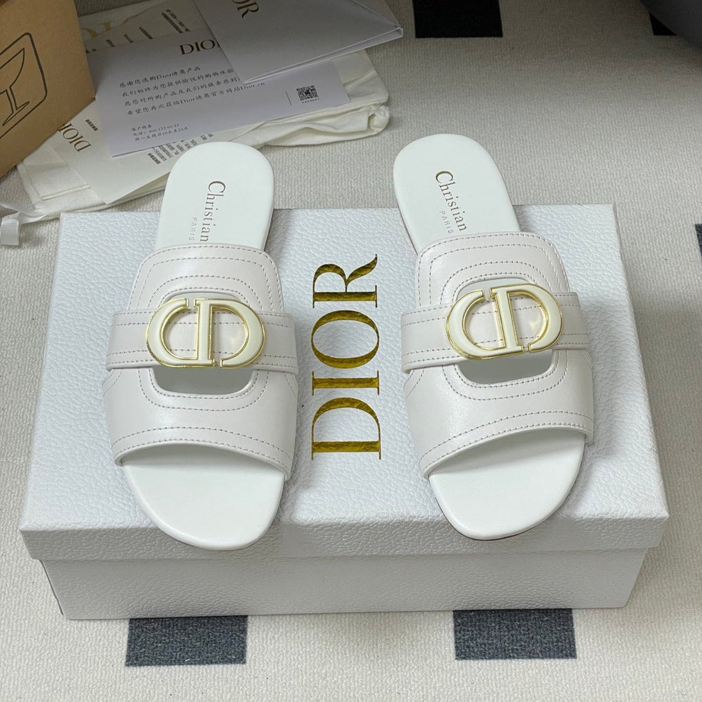 DIOR CLASSIC MONTAIGNE SANDALS 25S IN WHITE LAMBSKIN WITH CD LOGO