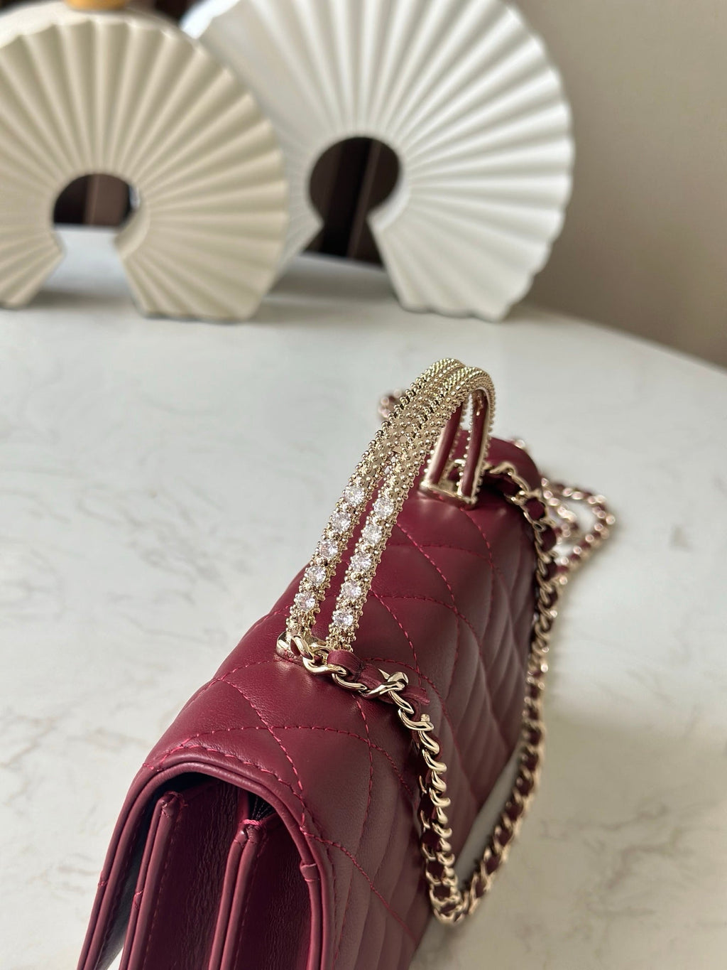 CHANEL 25S TOP HANDLE WALLET 19 IN DARK RED CALFSKIN WITH GOLD HARDWARE