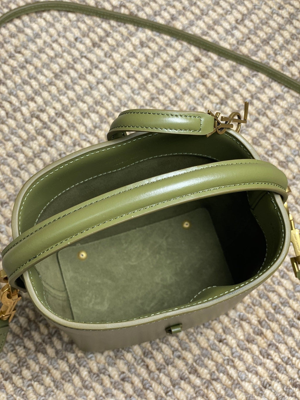LE 37 MINI BUCKET BAG 15 IN AVOCADO GREEN CALFSKIN GOLD HARDWARE