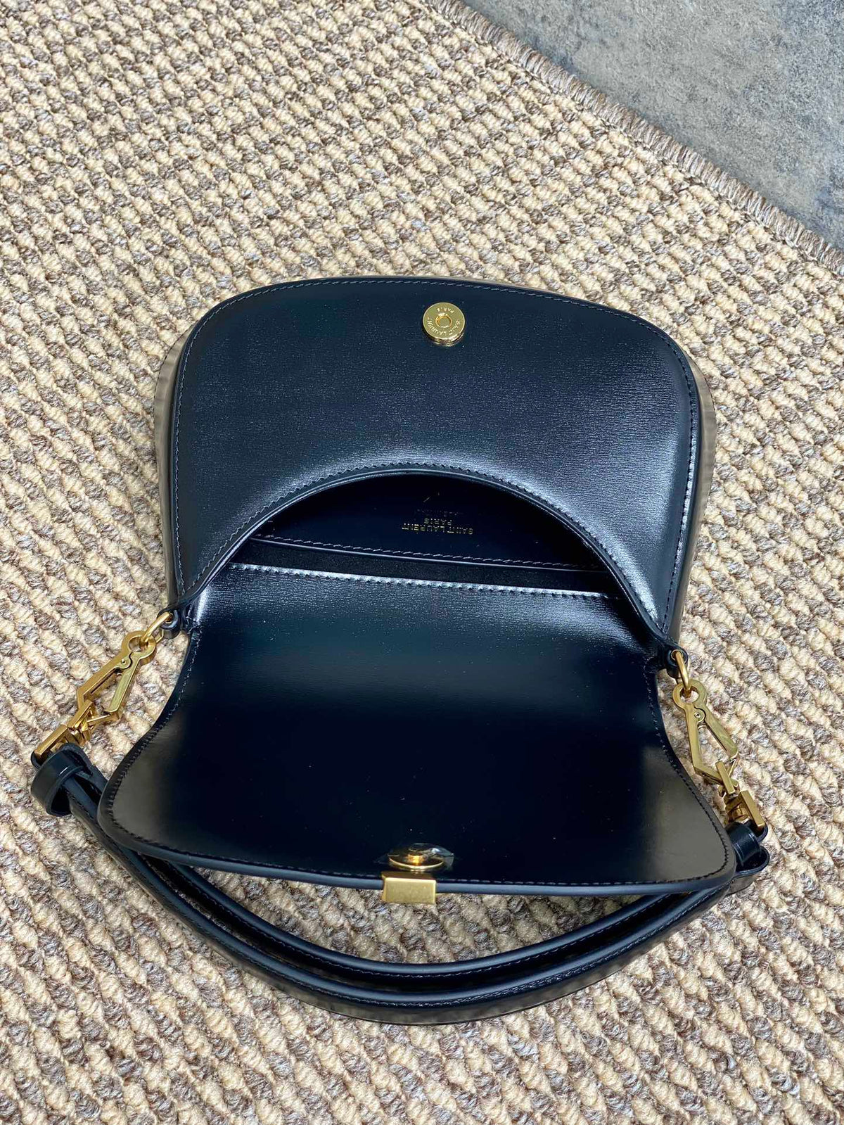 VOLTAIRE TOP HANDLE IN BOX 21 IN BLACK CALFSKIN GOLD HARDWARE