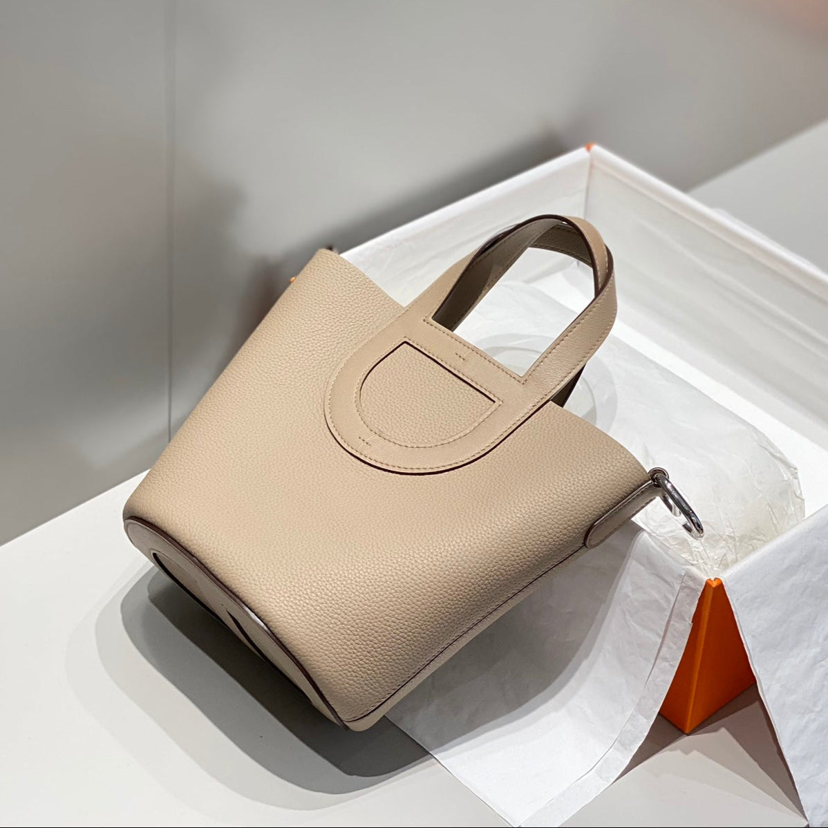 HERMES 25S IN THE LOOP 18 IN LIGHT BROWN CALFSKIN SILVER HARDWARE