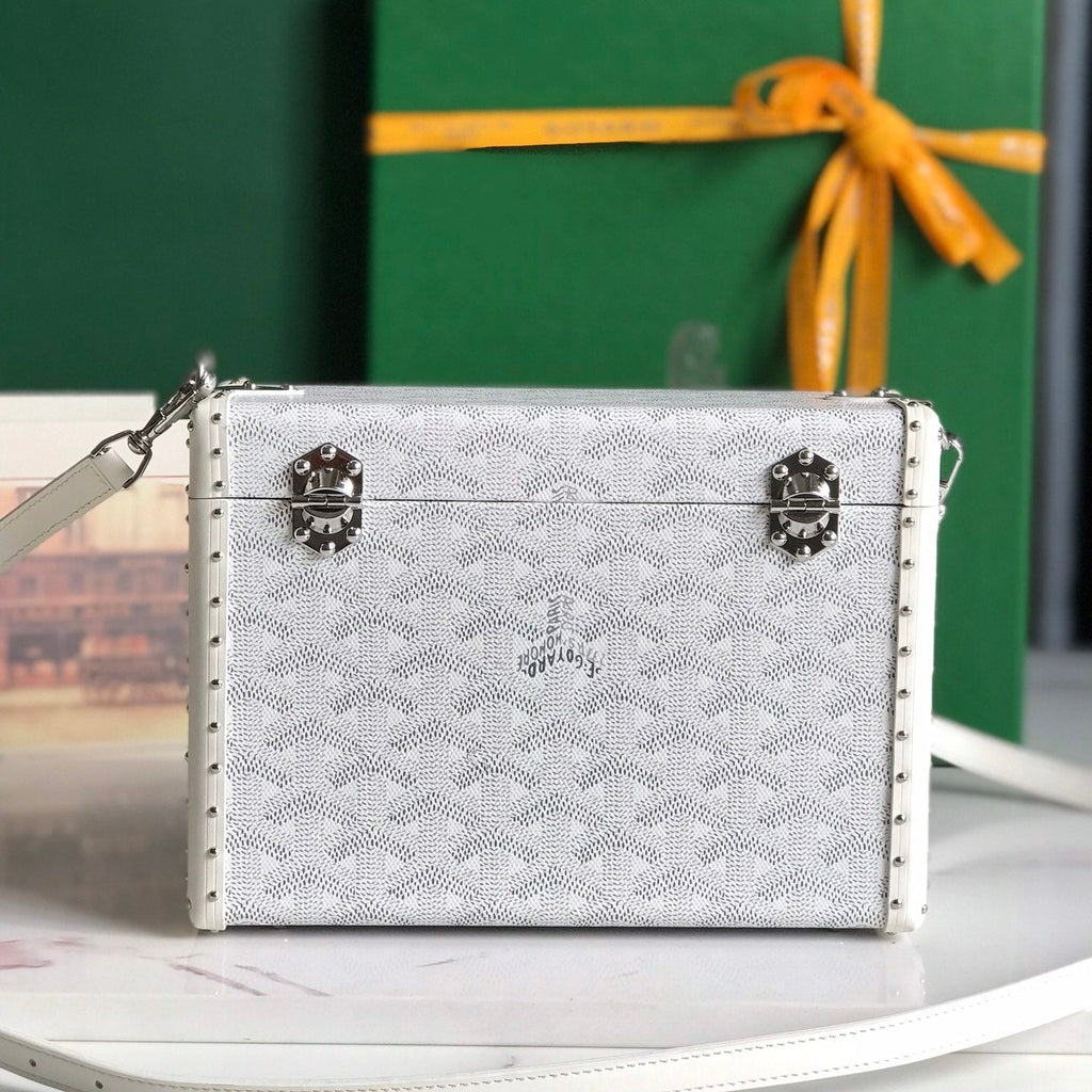 CASSETTE TRUNK BAG 21 IN WHITE GOYARDINE CANVAS & CLAMECY COWHIDE