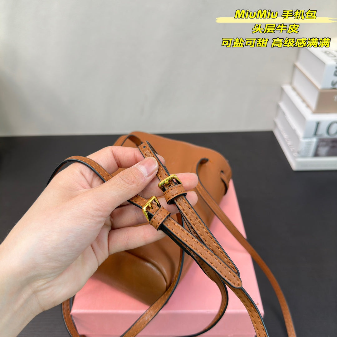 PHONE BAG 15 IN CINNAMON BROWN CALFSKIN