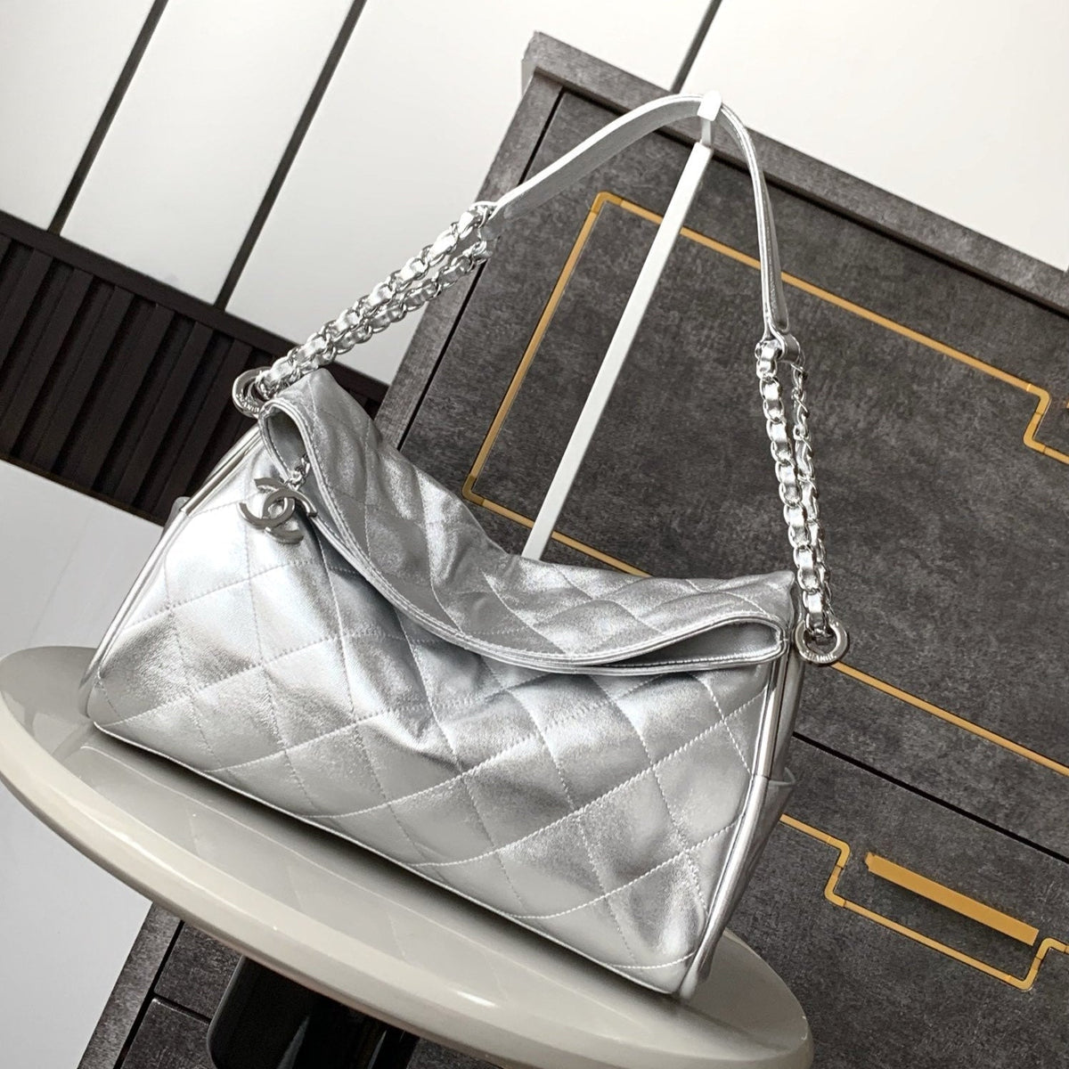 CHANEL 25S HOBO BAG 30 CM IN SILVER LAMBSKIN