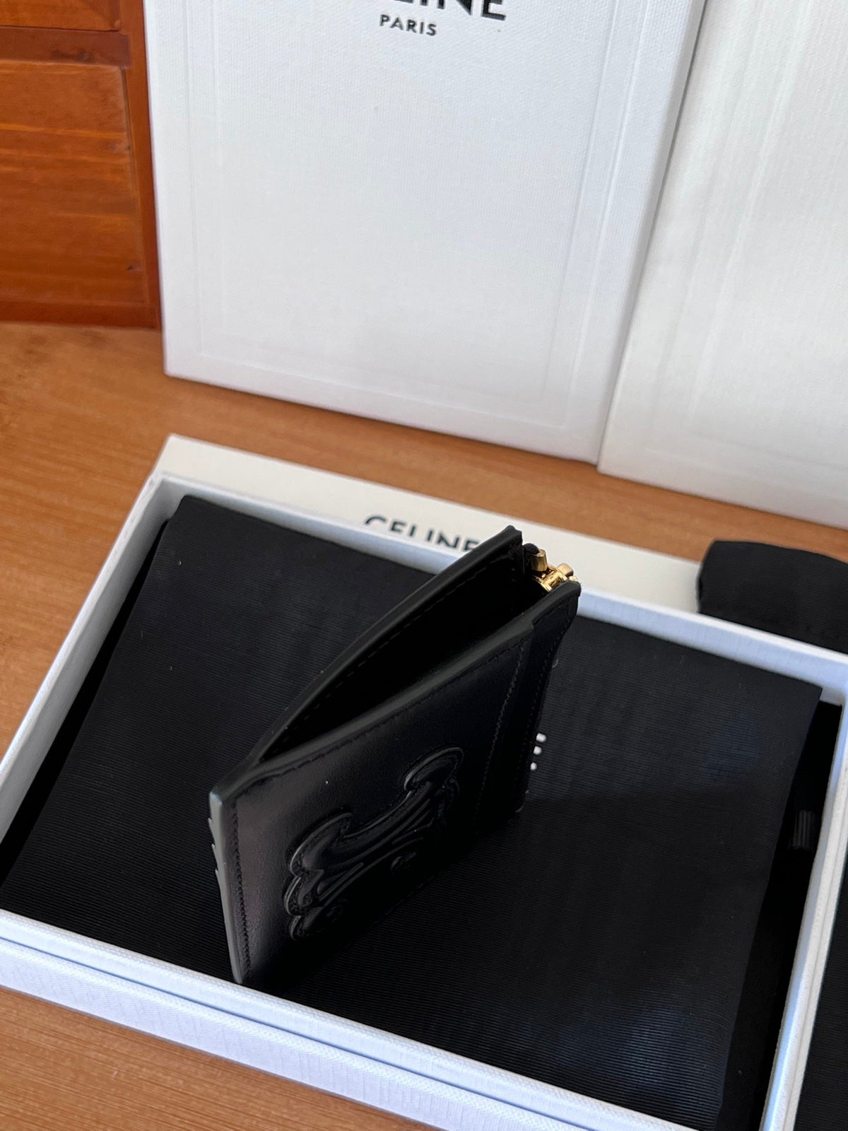 CELINE 25S ZIPPED CARD HOLDER 11 IN BLACK CALFSKIN GOLD HARDWARE
