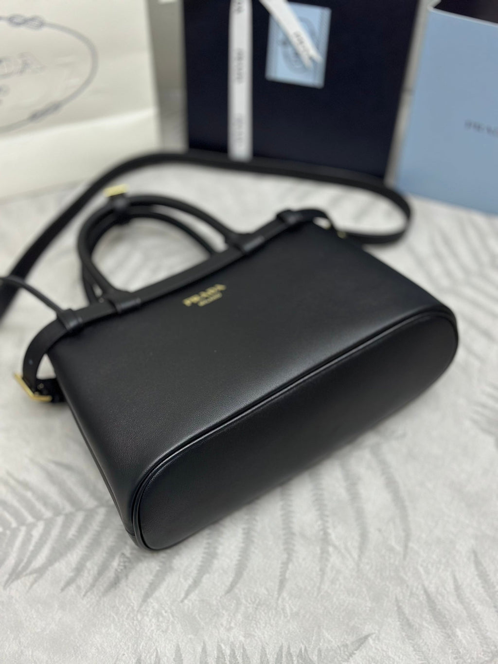 PRADA 25S BUCKLE MEDIUM HANDBAG 28 IN BLACK CALFSKIN GOLD HARDWRE