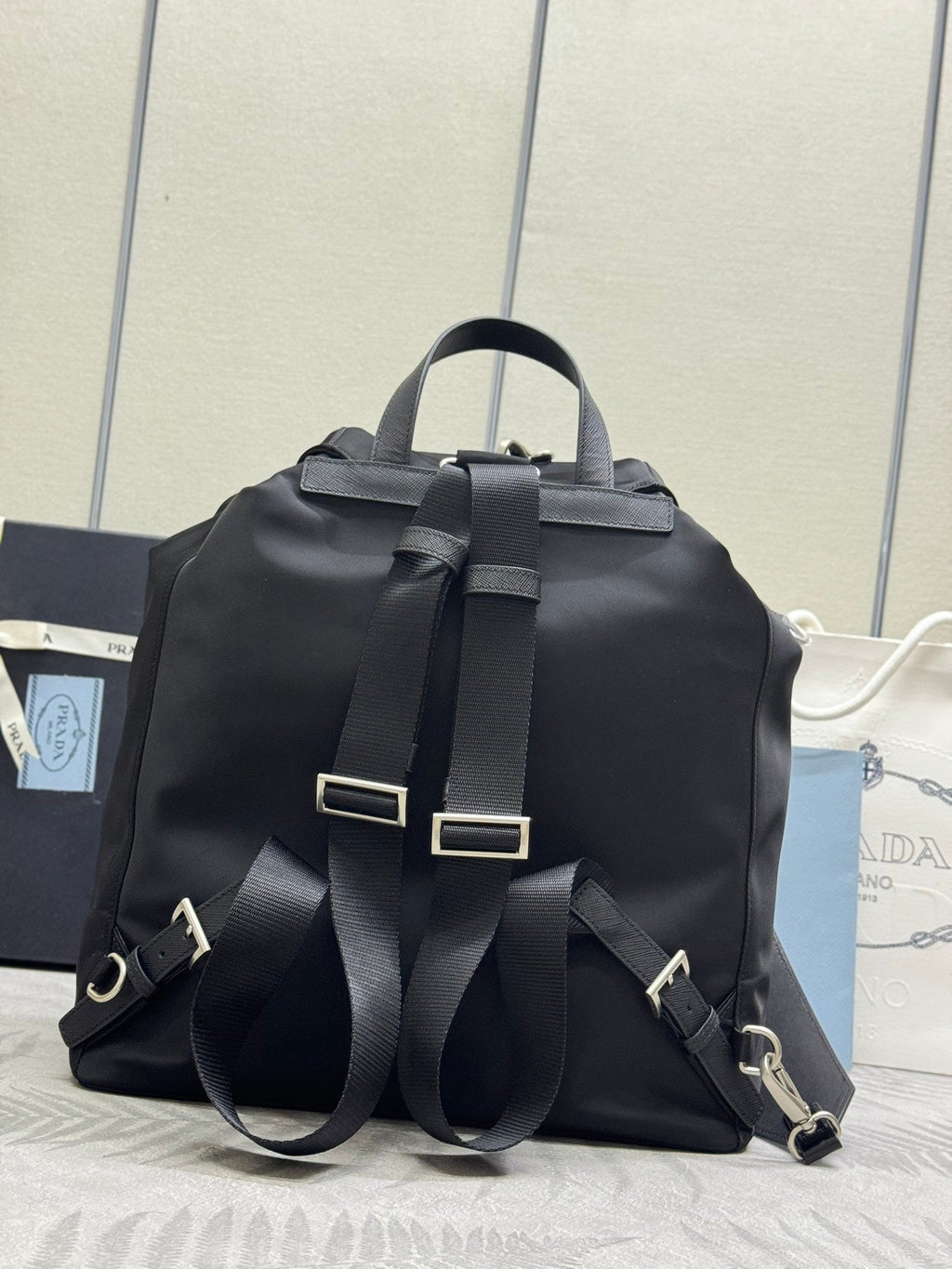 PRADA 25S MEDIUM RE-NYLON BACKPACK 39 IN BLACK WITH POUCH