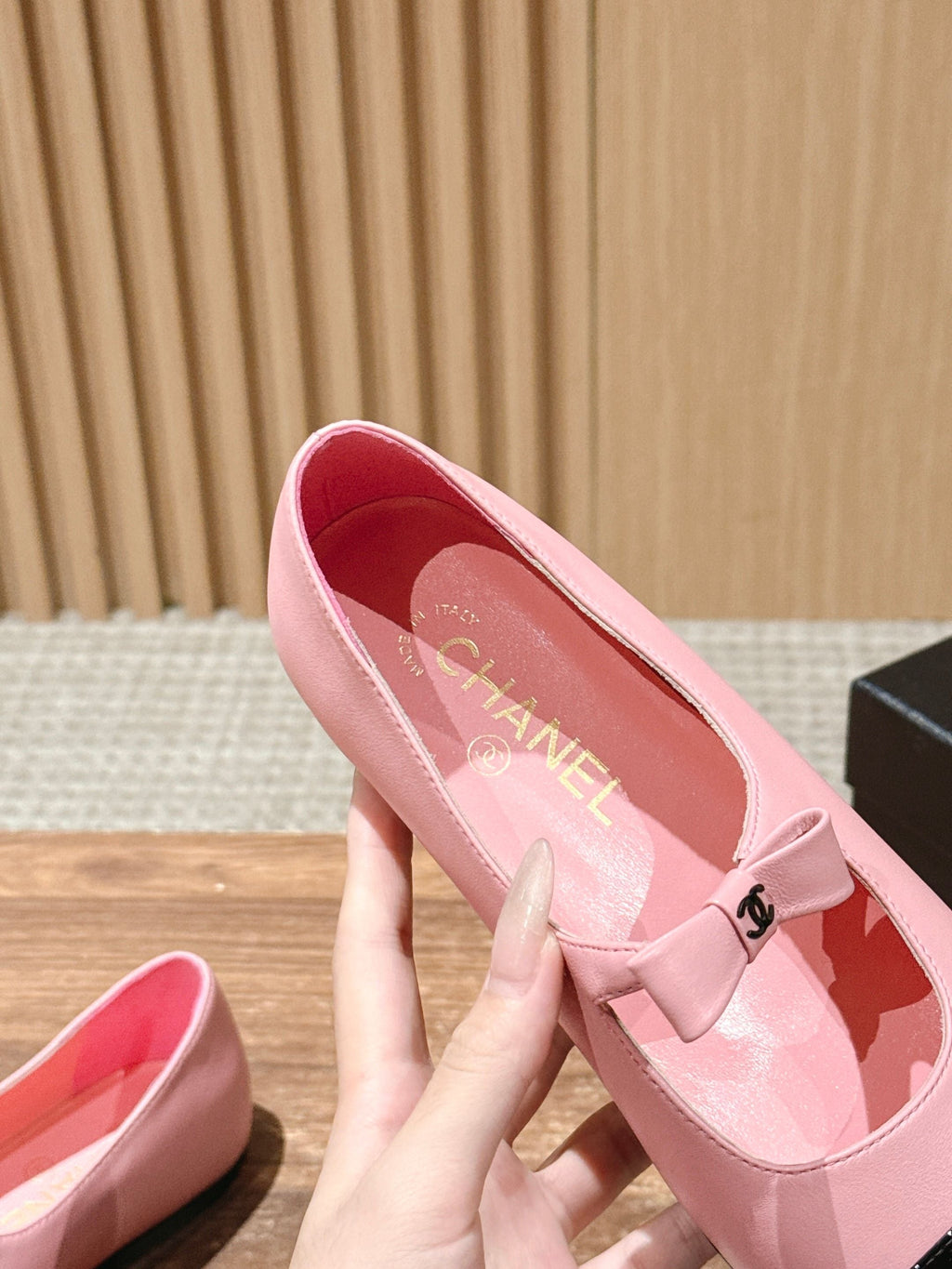 CHANEL 25S BALLET MARY JANES BLACK AND PINK IN CALFSKIN