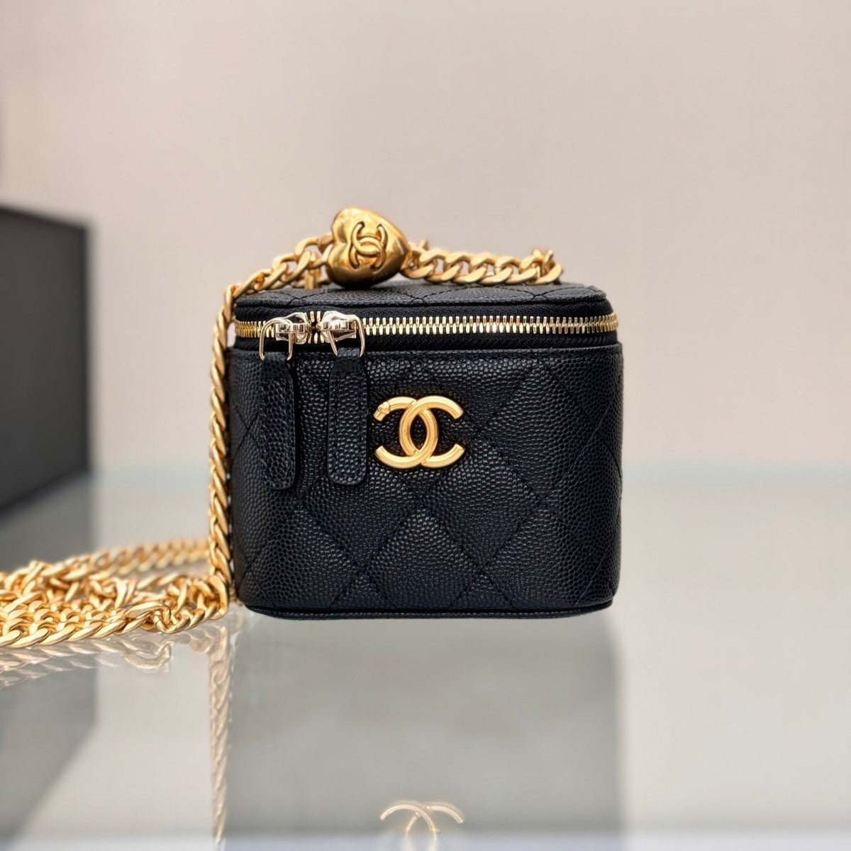 CHANEL 25S MINI VANITY BAG 11 CM IN BLACK LAMBSKIN WITH GOLD HARDWARE