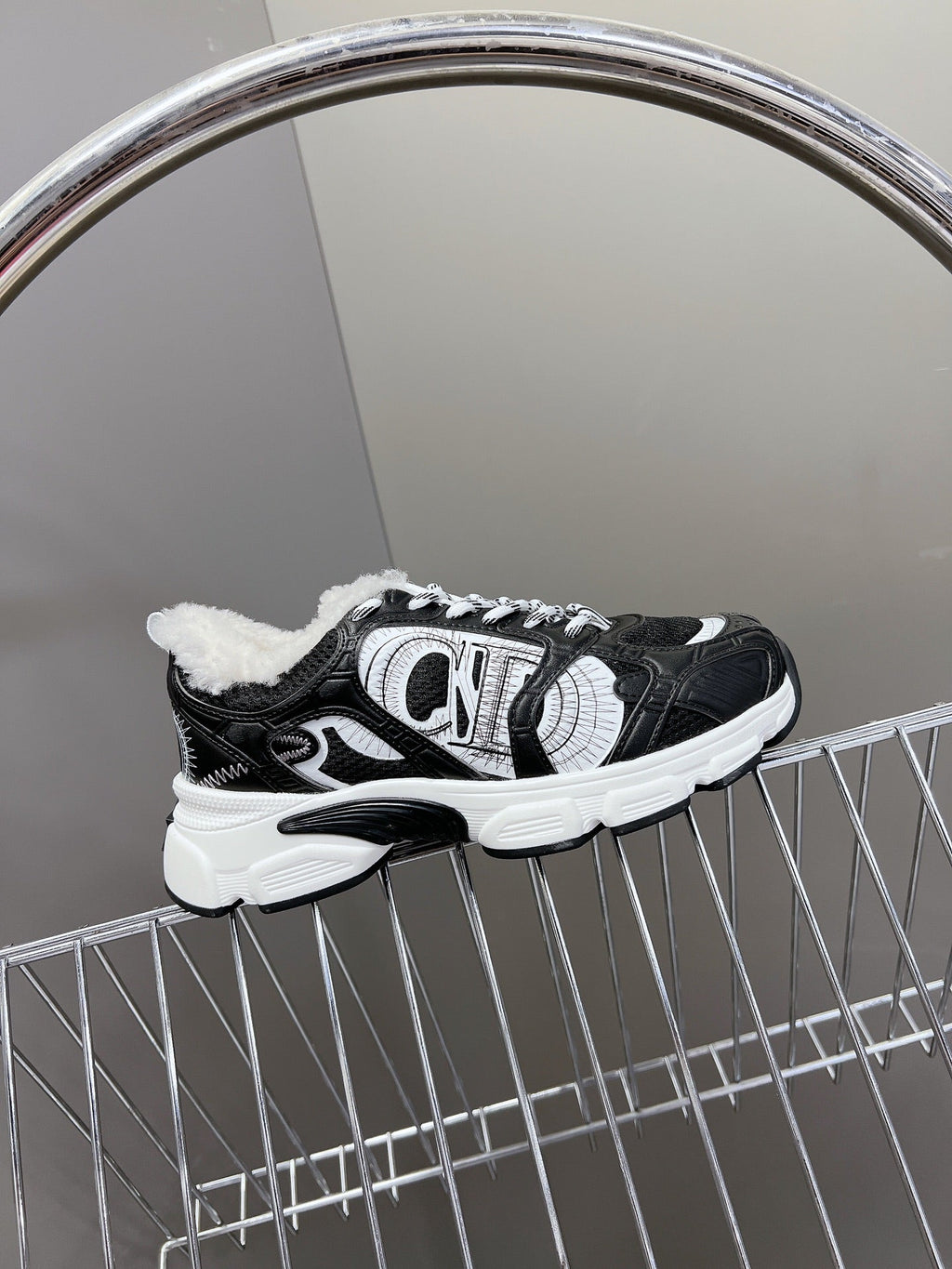 DIOR CHRONO SNEAKER 25S IN BLACK LAMBSKIN AND MESH FABRIC