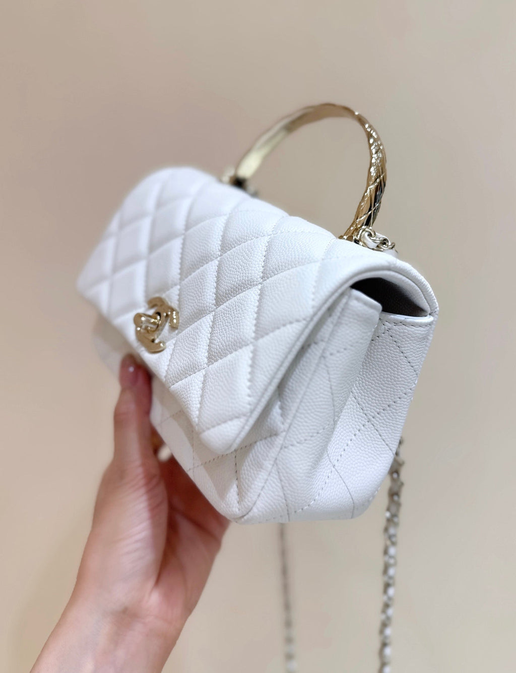 CHANEL 25S COCO CRUSH HANDLE 18 IN WHITE CALFSKIN GOLD HARDWARE