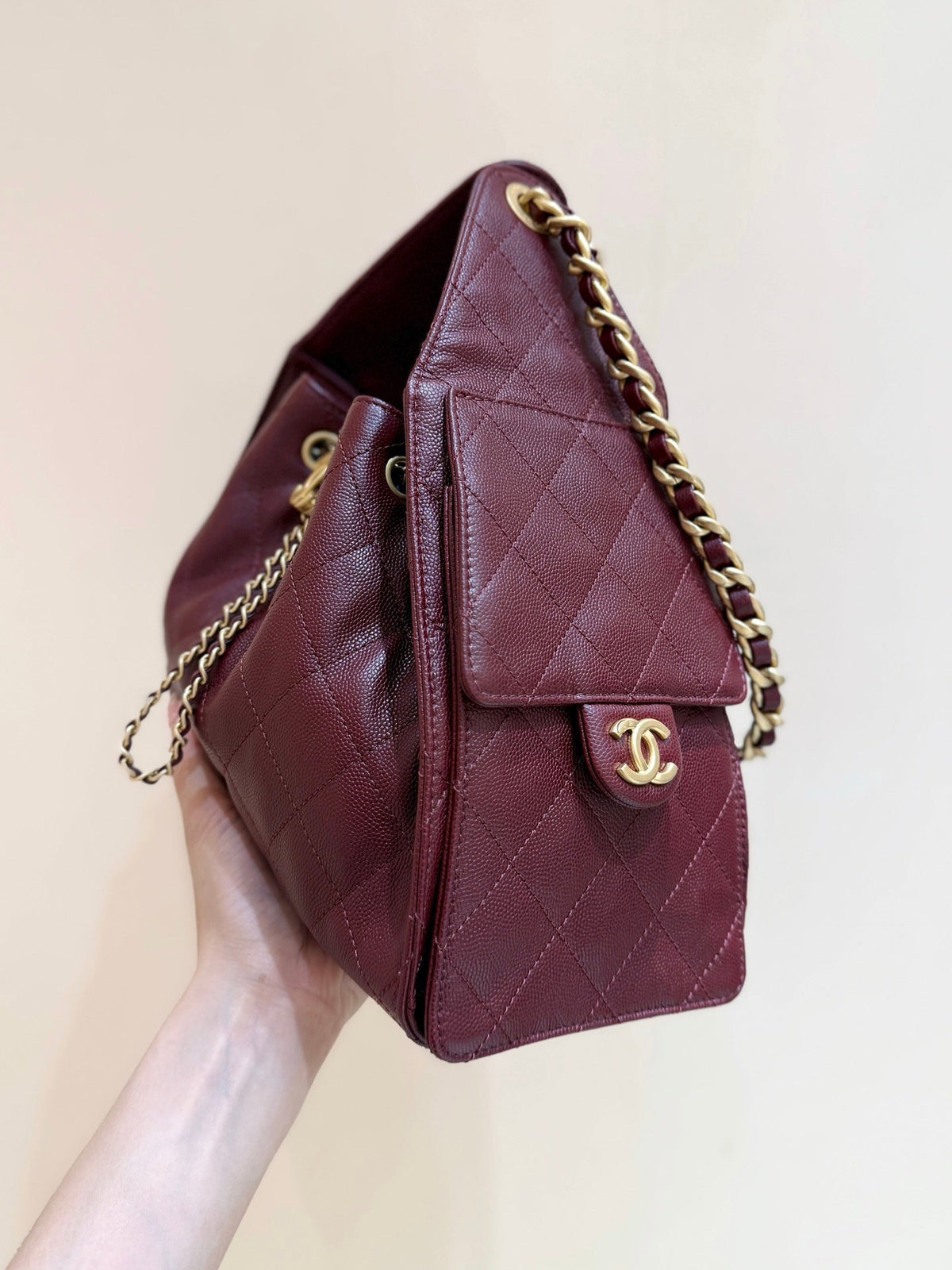 CHANEL 25S HANDBAG IN ROSSO ANCORA RED 30 GRAINED CALFSKIN GOLD HARDWARE