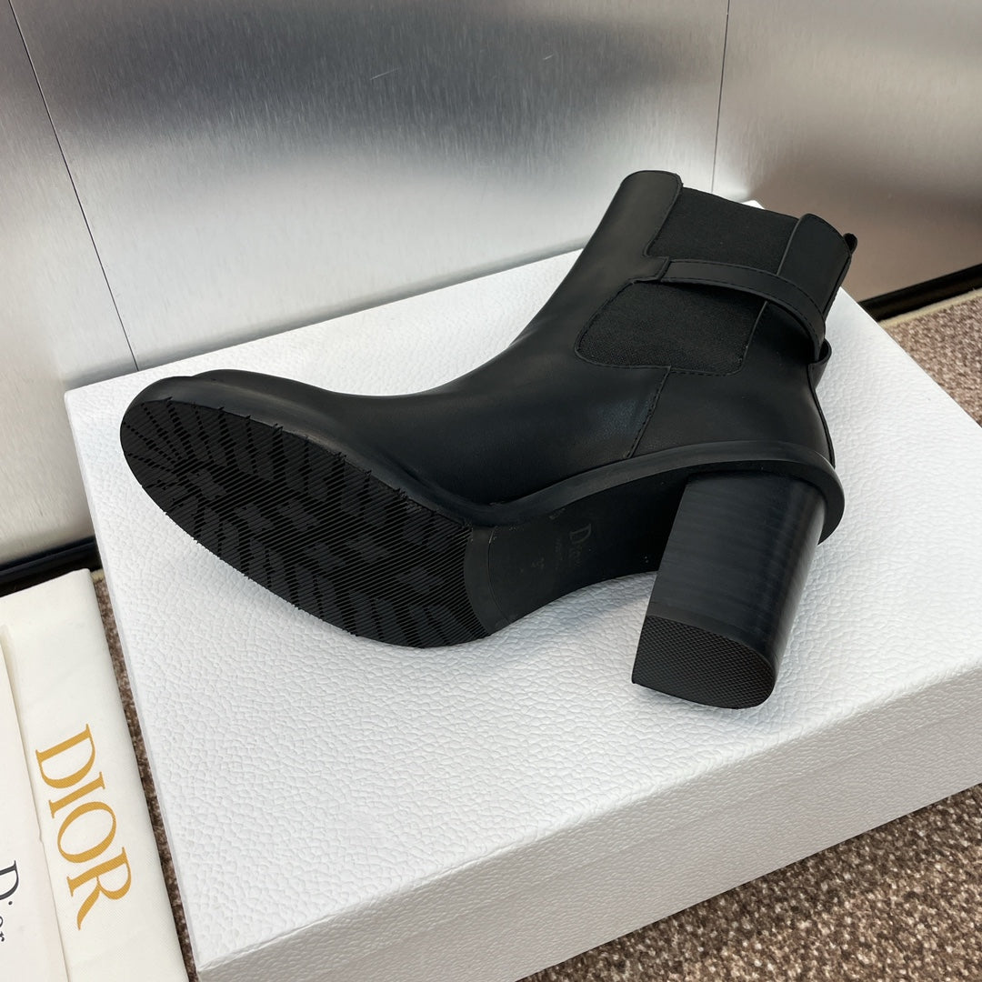 DIOR 25S MONTAIGNE MEDIUM BOOTS 70MM IN BLACK CALFSKIN