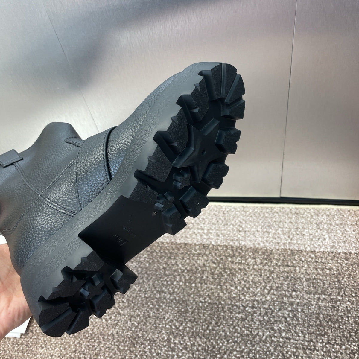 DIOR 25S D-QUEST BOOT 45MM IN BLACK GRAINED CALFSKIN