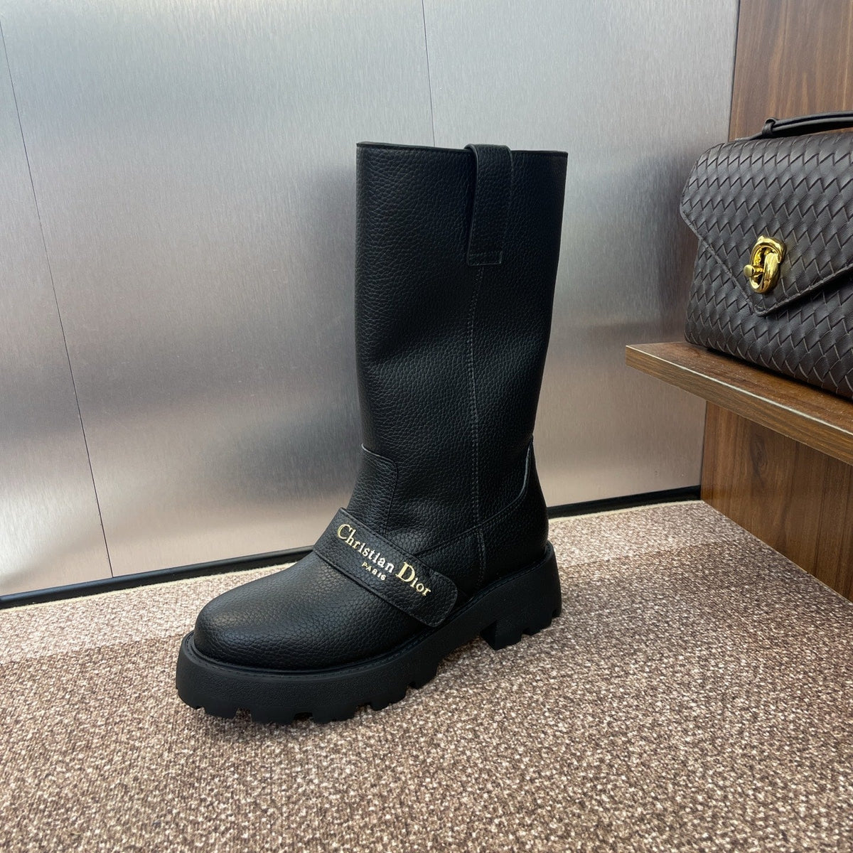 DIOR 25S D-QUEST BOOT 45MM IN BLACK GRAINED CALFSKIN