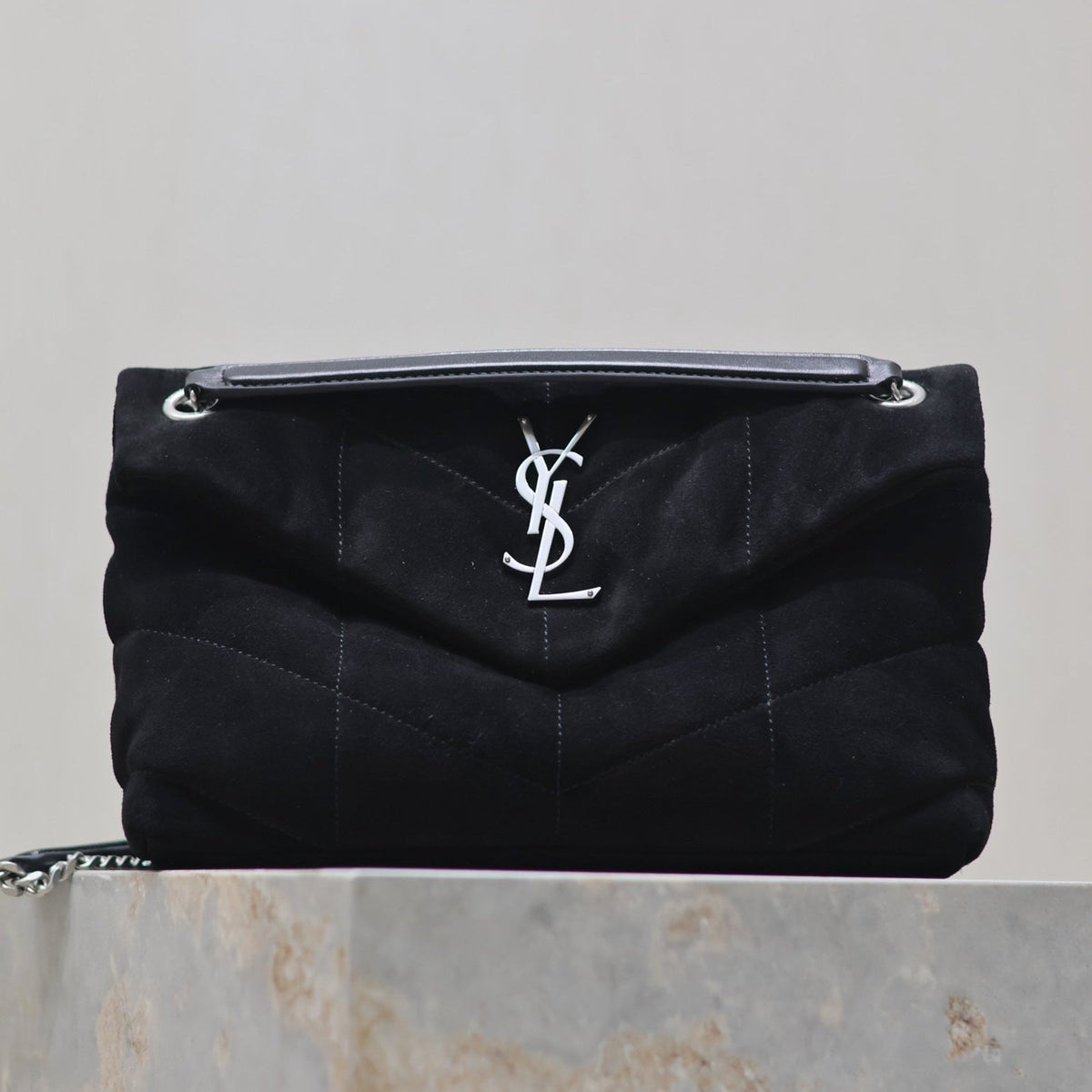 YSL 25S LOULOU PUFFER MM 29 IN BLACK SUEDE SILVER HARDWARE