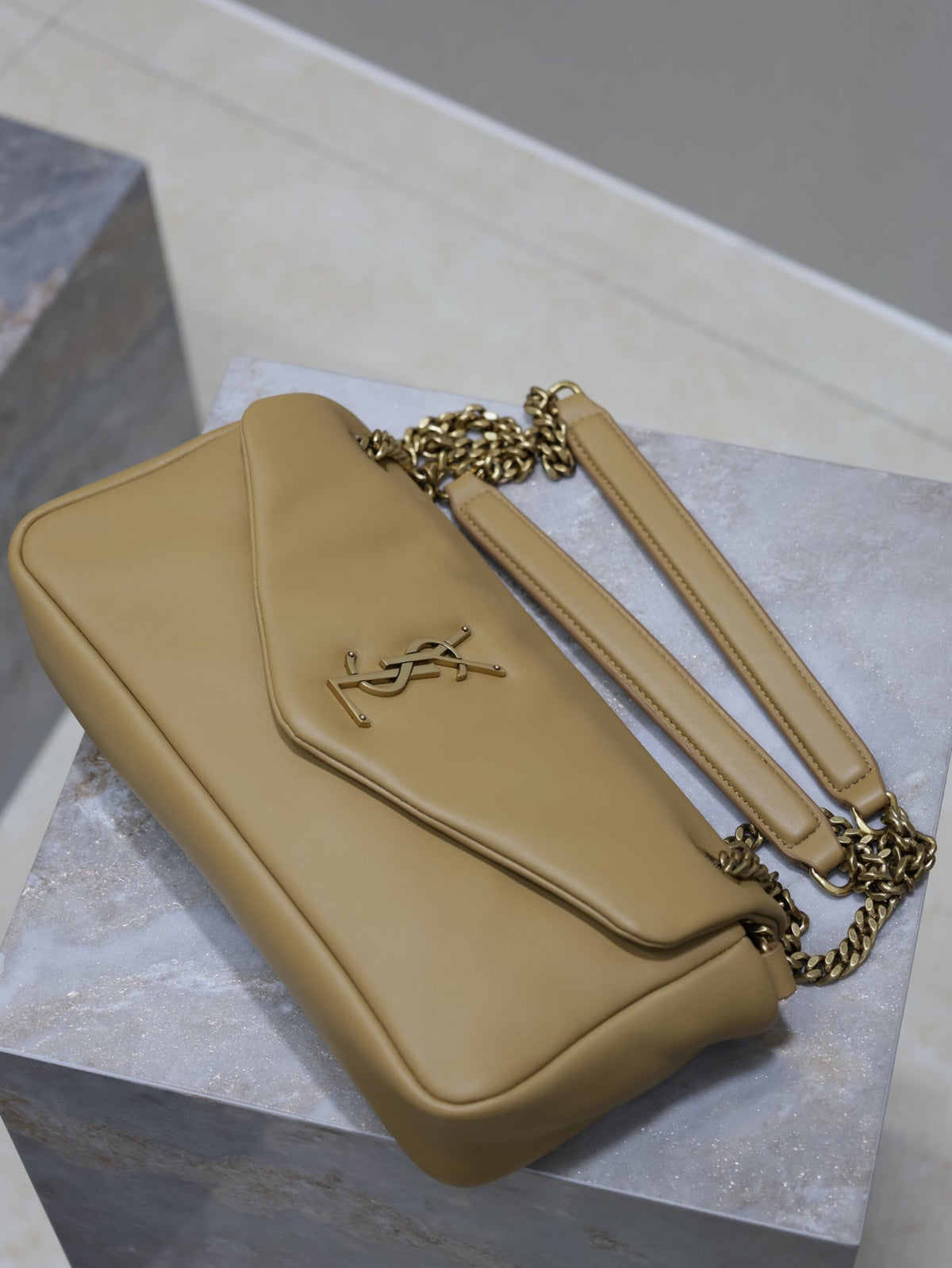 YSL 25S CALYPSO HANDBAG 26 IN LIGHT BROWN LAMBSKIN GOLD HARDWRE