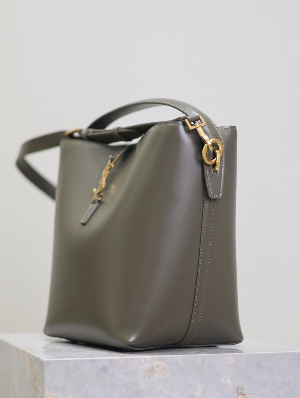 YSL 25S LE 5 À 7 BUCKET 26 IN DARK OLIVE CALFSKIN GOLD HARDWRE