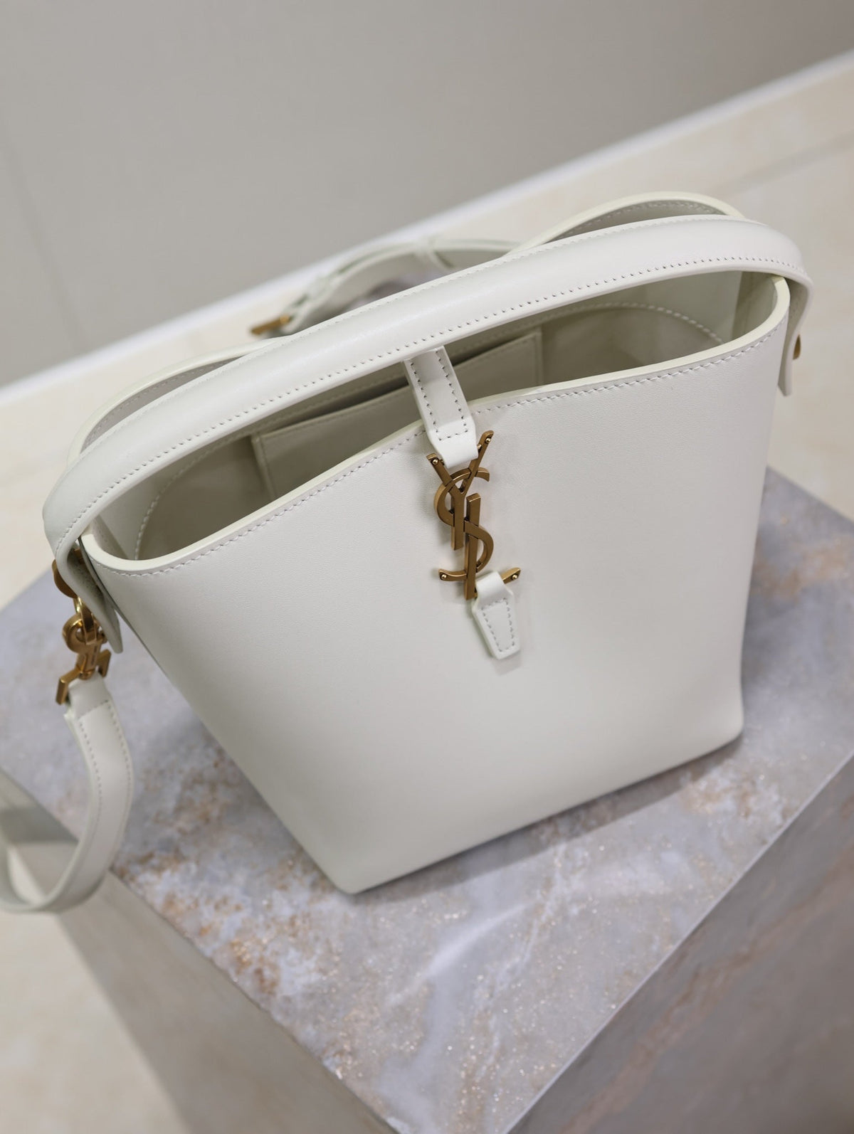 YSL 25S LE 37 BAG 20 IN DUSTY GRAY CALFSKIN GOLD HARDWARE