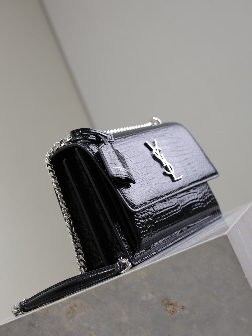 YSL 25S SUNSET MEDIUM 22 IN BLACK CROCODILE-EMBOSSED SHINY CALFSKIN SILVER HARDWARE