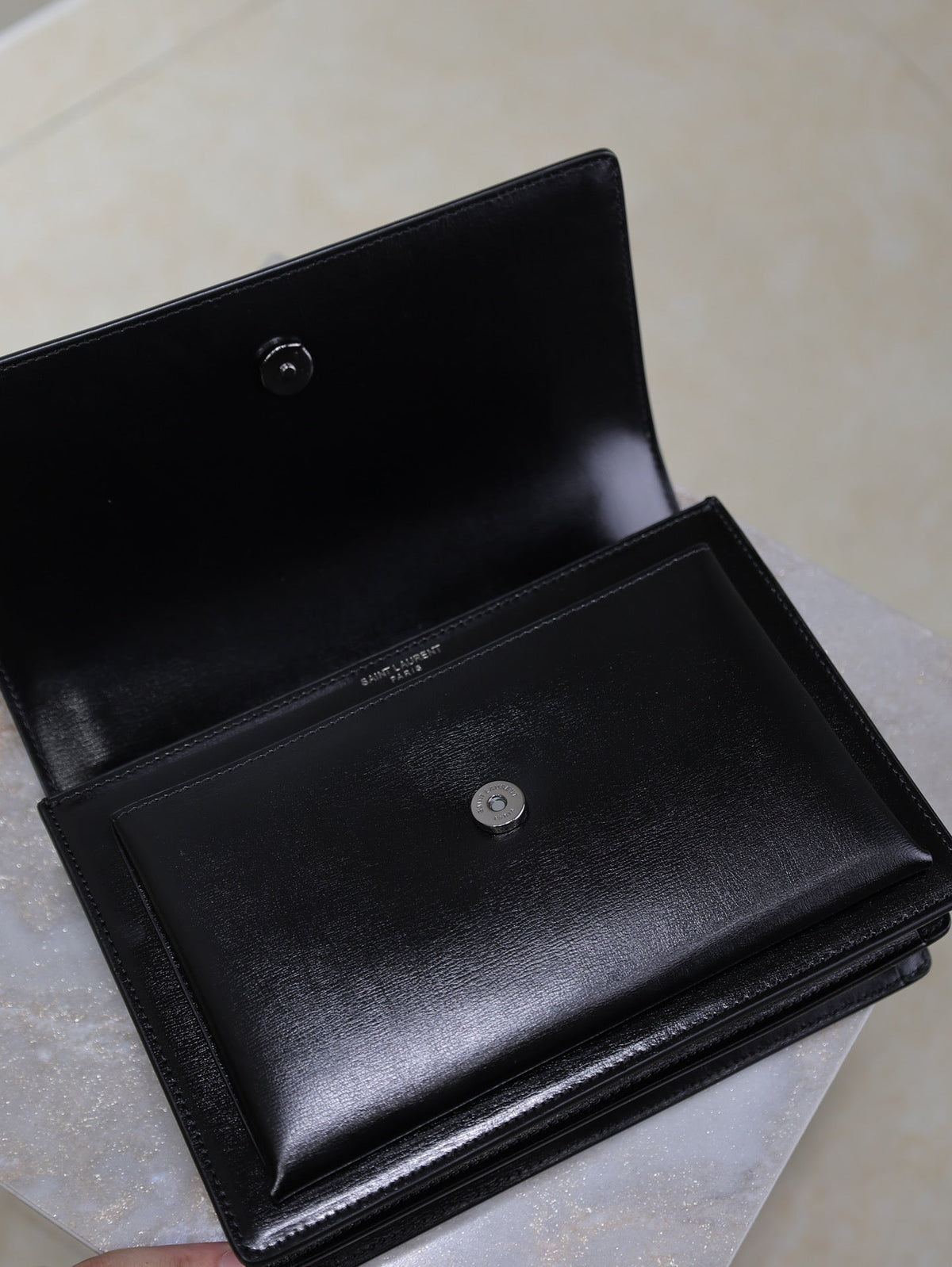 YSL 25S SUNSET BAG 22 IN BLACK CALFSKIN BLACK HARDWRE