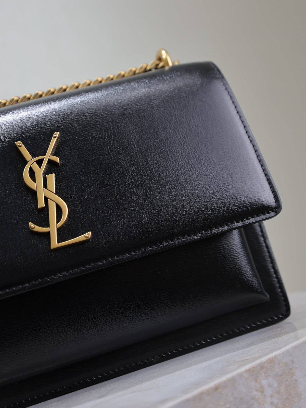 YSL 25S SUNSET BAG 22 IN BLACK CALFSKIN GOLD HARDWRE