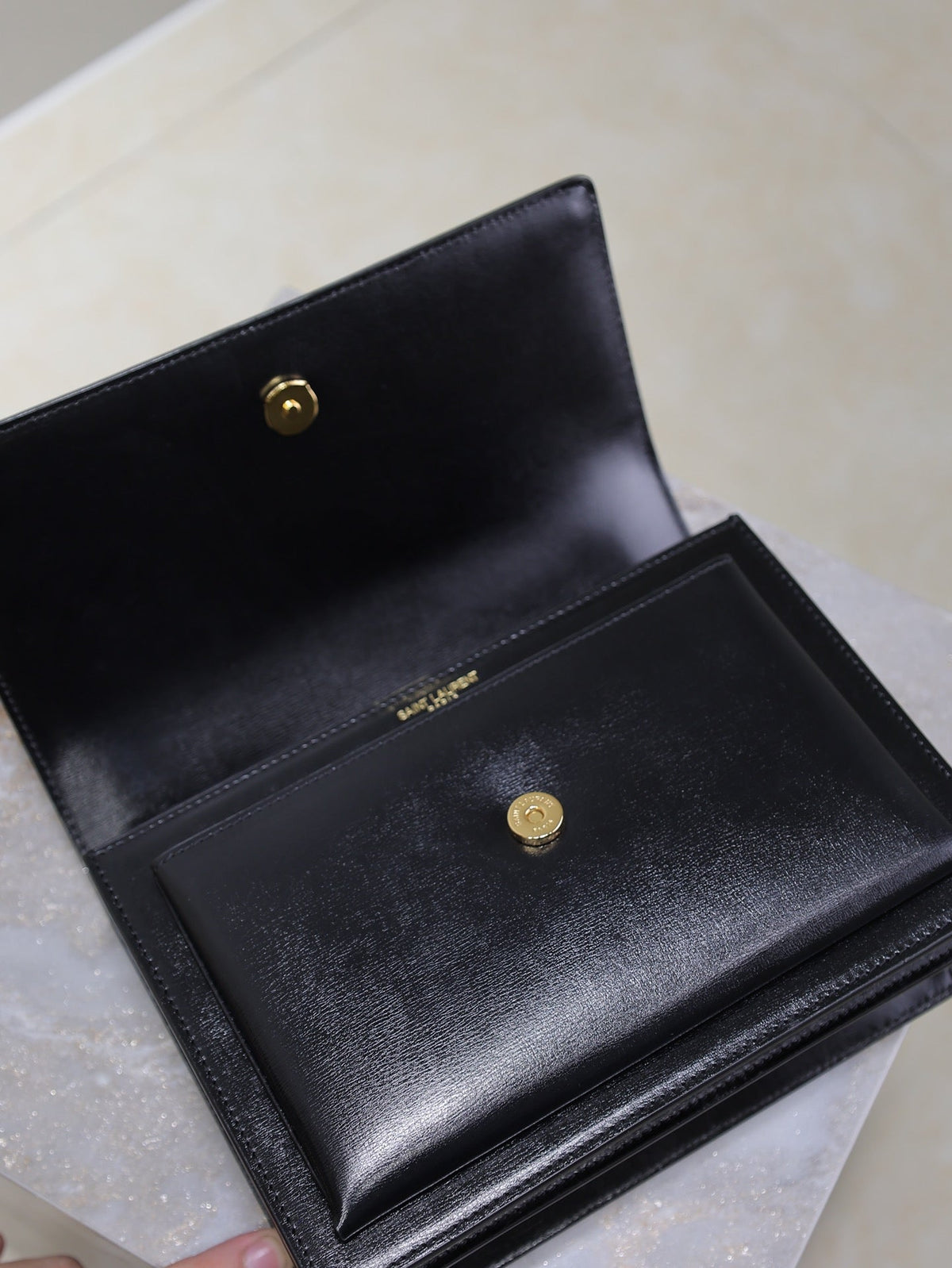 YSL 25S SUNSET BAG 22 IN BLACK CALFSKIN GOLD HARDWARE