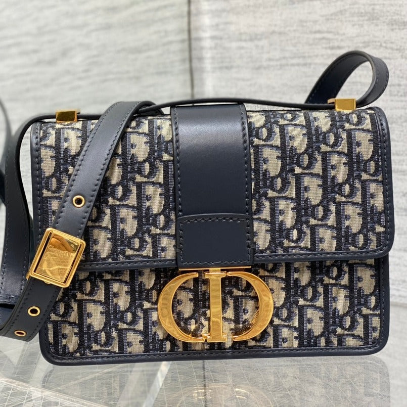DIOR 30 MONTAIGNE 24CM BLUE OBLIQUE EMBROIDERY